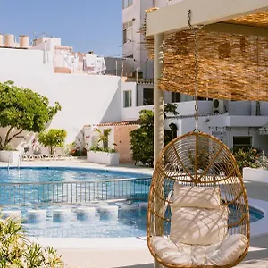 https://marian-apartamentos.ibizaislandhotels.net